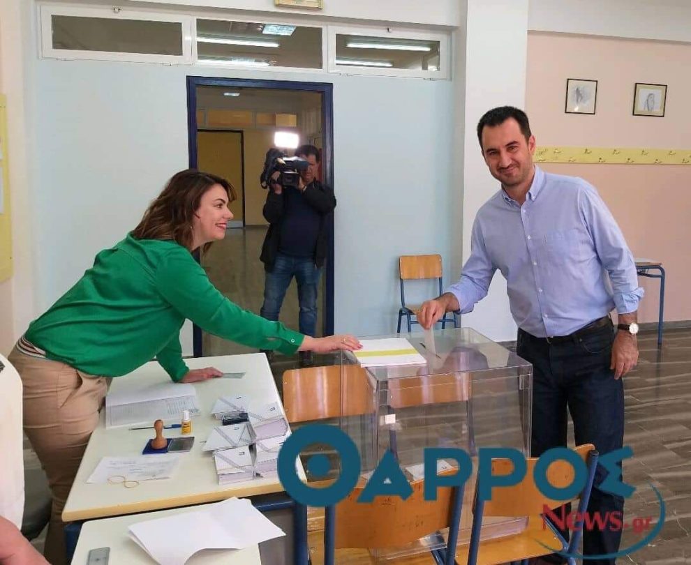 Καλαμάτα: Από τους πρώτους ψήφισε ο Υπουργός Εσωτερικών Αλέξης Χαρίτσης