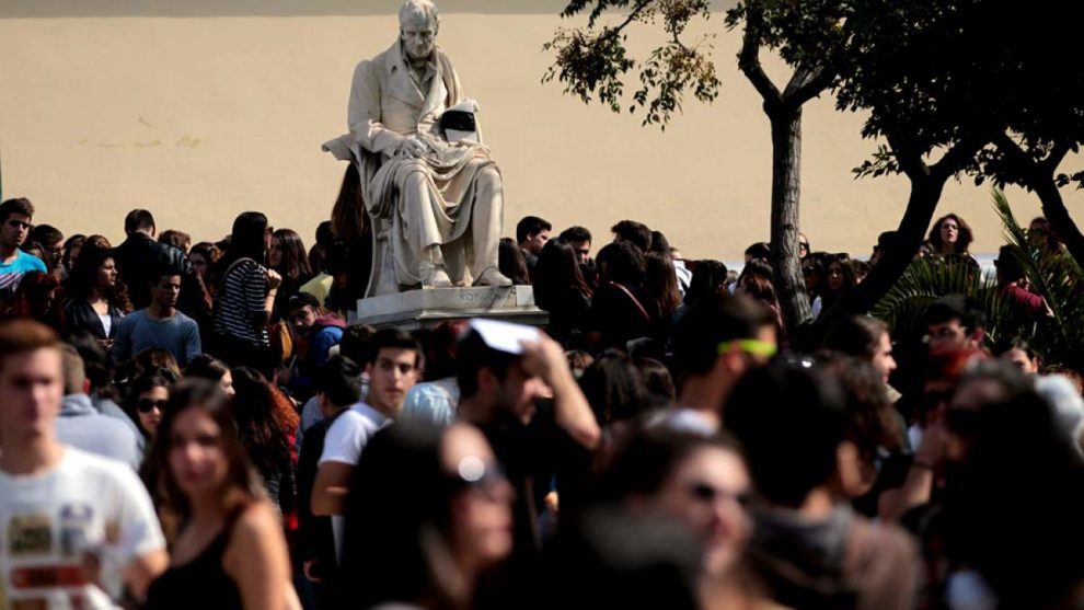 Σφοδρή αντίδραση από τον ΣΥΡΙΖΑ στο “λουκέτο” στα 38 νέα πανεπιστημιακά τμήματα