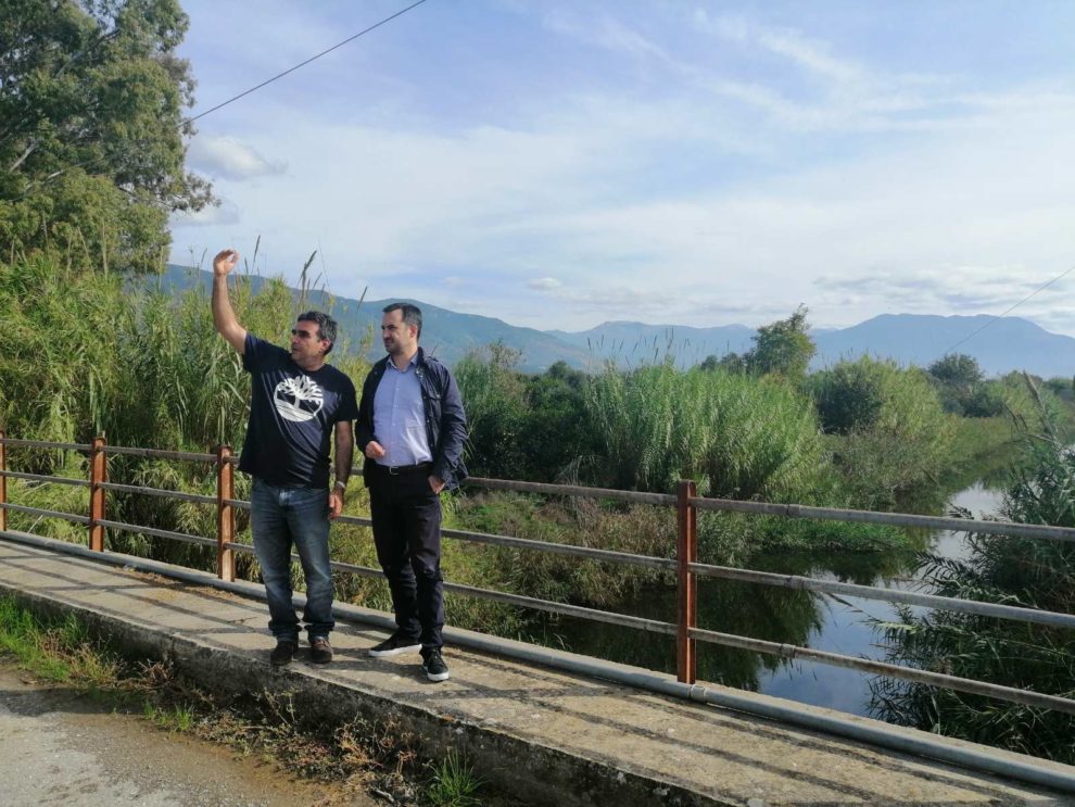 Επίσκεψη του Αλέξη Χαρίτση στον ποταμό Άρι