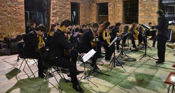 Συναυλία από Κιθαριστική Ορχήστρα Δήμου Νίκαιας στη Μεσσήνη