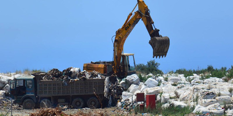 Περίεργη απόφαση της Αποκεντρωμένης επιτρέπει τα δεματοποιημένα απορρίμματα στο ΧΑΔΑ Αγίου Νικολάου Πύλου