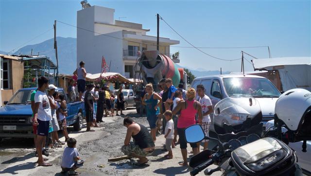 Κάτοικοι από την “Αγία Τριάδα” μιλούν για τα προβλήματα τους