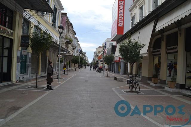 Την πλάτη γύρισαν οι καταναλωτές στις ενδιάμεσες εκπτώσεις