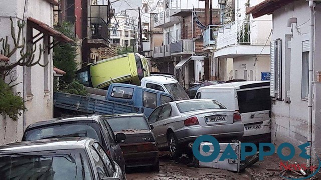 Βιβλική καταστροφή στην Καλαμάτα- 1 νεκρός στη Θουρία (φωτογραφίες και βίντεο)