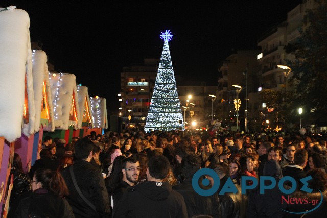 Ξεκίνησαν και επίσημα οι χριστουγεννιάτικες εκδηλώσεις στην Καλαμάτα (φωτογραφίες και βίντεο)