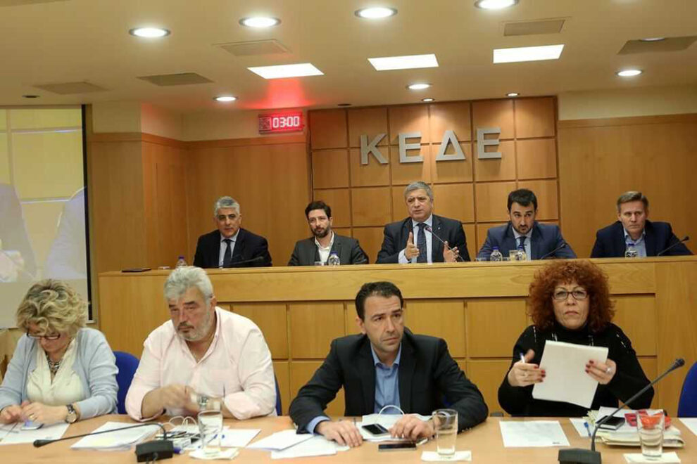 Αλέξης Χαρίτσης στην ΚΕΔΕ: Υπάρχουν πόροι και πέρα από το ΕΣΠΑ