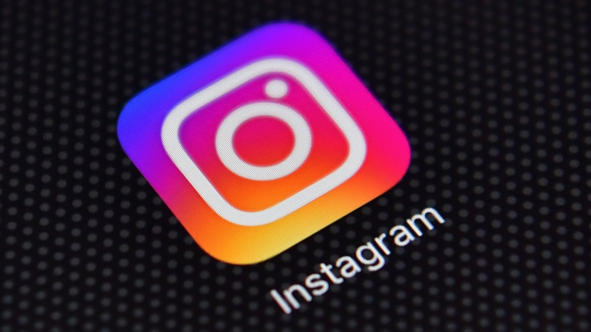 Instagram Accused of Using Users' Faces for Ads