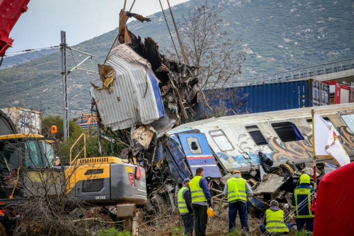 Τέμπη: Προφυλακιστέος ο σταθμάρχης για το σιδηροδρομικό δυστύχημα