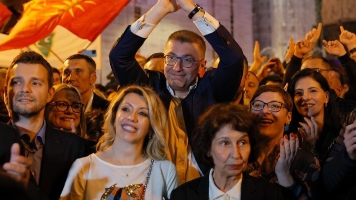 Βόρεια Μακεδονία: Και ο αρχηγός του VMRO Μίτσκοσκι εμμένει στον όρο «Μακεδονία»