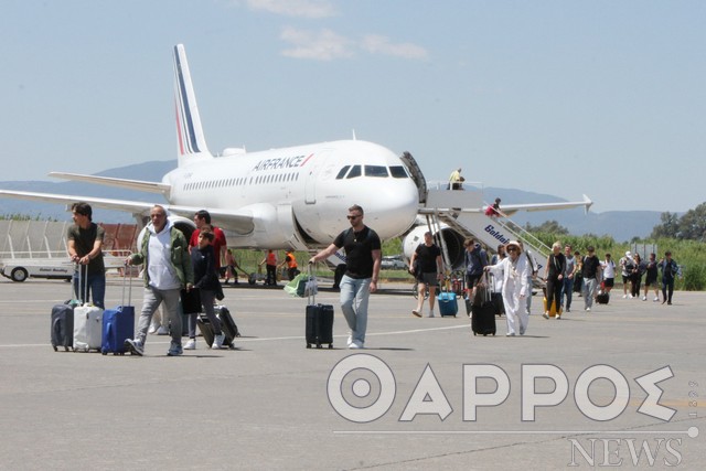 Κάθε Σάββατο όλο τον Ιούλιο  και τον Αύγουστο οι πτήσεις για Παρίσι