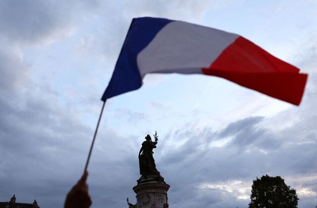 Γαλλία – Εκλογές: Διεργασίες για μέτωπο κατά της ακροδεξιάς στον Β’ γύρο