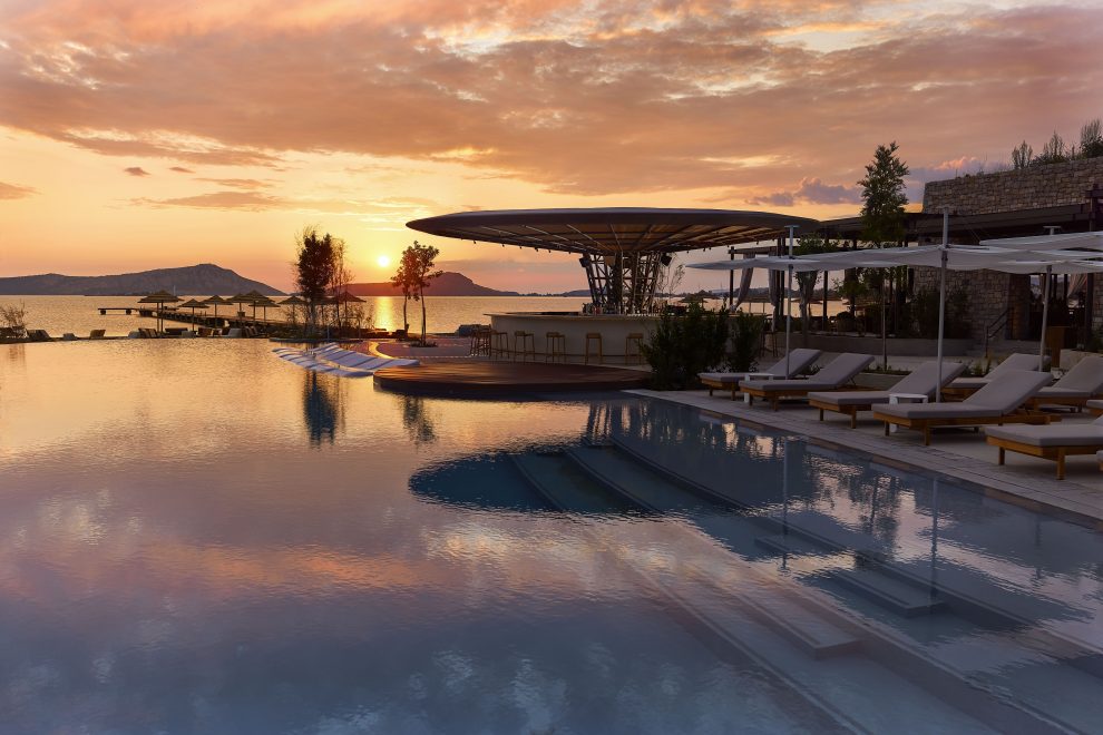 Τα 4 ξενοδοχεία της Costa  Navarino στο ελληνικό Top 10