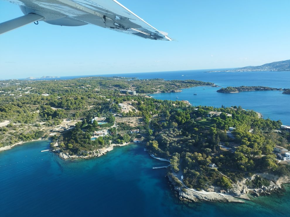 Πρώτη πτήση της Hellenic Seaplanes πάνω από τη μαγευτική Πελοποννησιακή Ριβιέρα