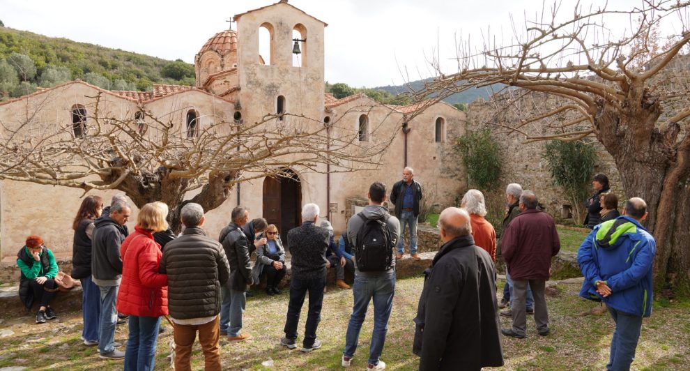 «Τα Γεράκια»: Με μεγάλη συμμετοχή η ξενάγηση στο Ανδρομοναστηρο, ζωντάνεψαν τα Ζερμπίσια