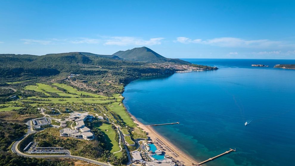 Mandarin Oriental, Costa Navarino: Υποδέχεται τη νέα σεζόν στις 10 Απριλίου