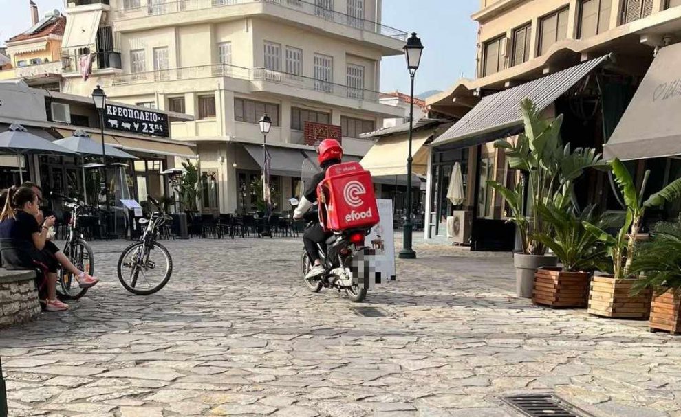 Ανεξέλεγκτη κατάσταση με τα μηχανάκια